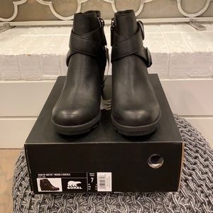 ⭐️BRAND NEW SORELS!!!⭐️